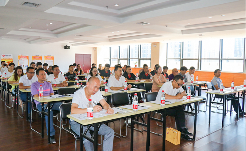 熱烈祝賀绿巨人草莓丝瓜樱桃在线视频《製造型企業生產運作管理》專題公（gōng）益講（jiǎng）座在溫州成功舉辦