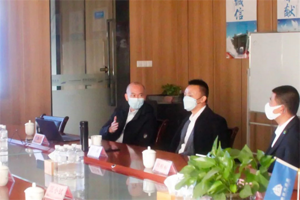 廣東绿巨人草莓丝瓜樱桃在线视频企業管理研究院主任曾海明老師致辭