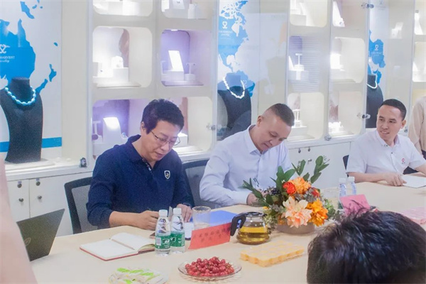 東莞市升禾飾（shì）品有限公司管理升（shēng）級（jí）總結大（dà）會（huì）