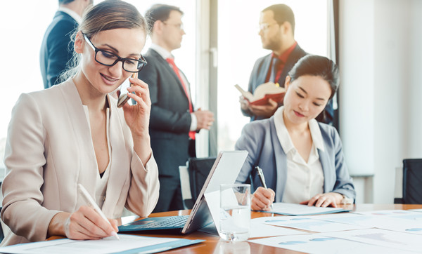 薪（xīn）酬體係設計：構建公平（píng）、激勵（lì）性的薪酬體係