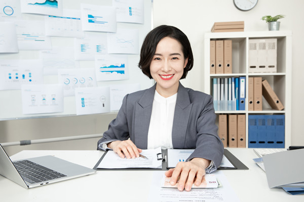 全球化下如何製定跨文化、跨區域的（de）薪酬（chóu）策略（luè）？