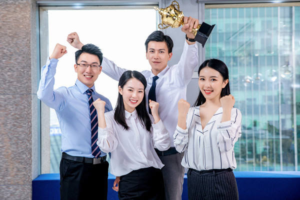 優化組織內部協同（tóng）與溝通機製，提高組織（zhī）效率和執（zhí）行力