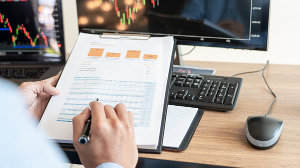 多方麵分析在年度經營計劃中（zhōng）的應用：洞悉市（shì）場與（yǔ）競爭