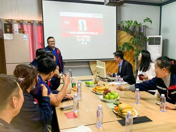 獲獎（jiǎng）代表劉丁福先生致辭