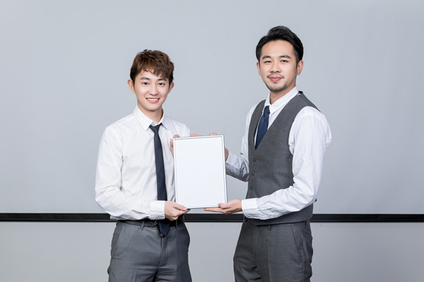 如何設計高效薪酬（chóu）管理製度：最大（dà）化激發員工（gōng）積極性