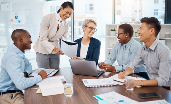 多元化與（yǔ）包容性：構建多元人才隊伍，推（tuī）動（dòng）組織創新（xīn）