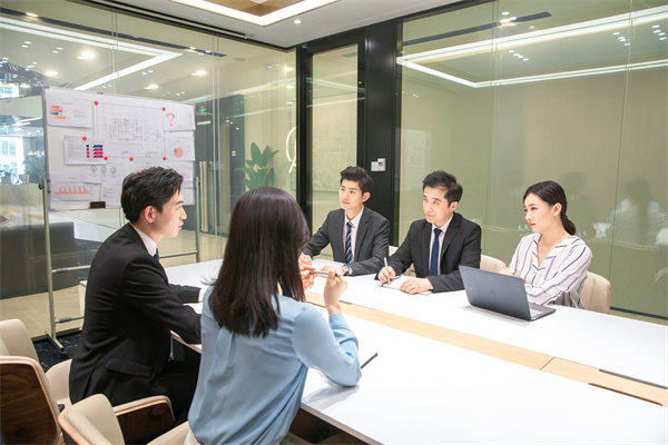 員工溝通與協調：提升團隊協作效率的（de）關鍵