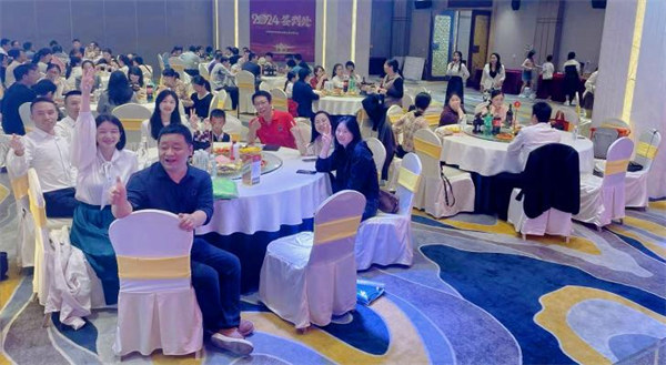 升禾第三期管理升（shēng）級總結暨第四期啟動大會