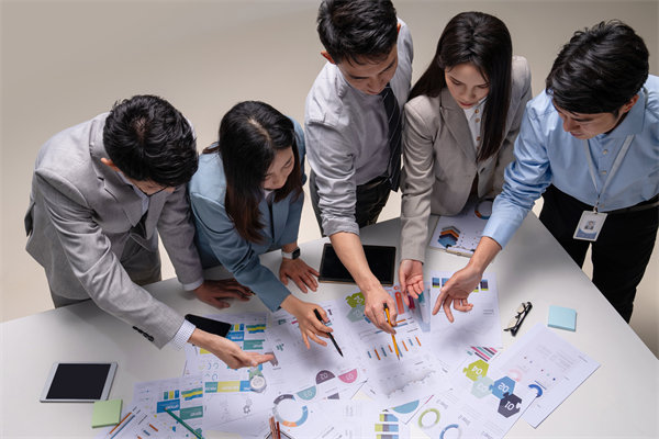 製定精準經營計劃，引領企業穩健發（fā）展，實現長（zhǎng）遠目標