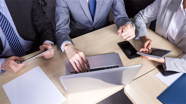 高效團（tuán）隊建設：提升團隊凝聚力與執行力的方法