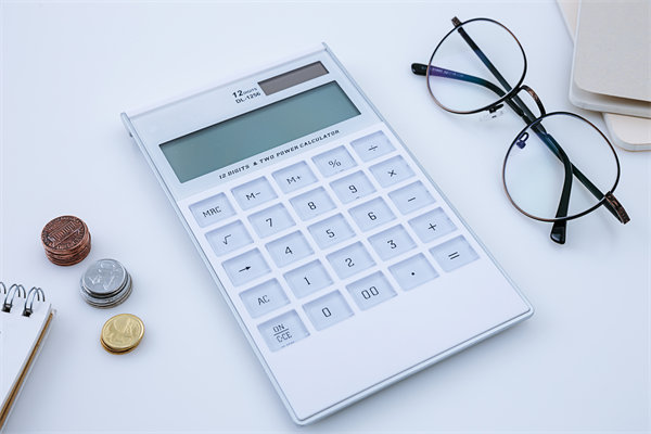 根據薪酬的構成來確定（dìng）不同競爭性薪酬政（zhèng）策怎麽製定？