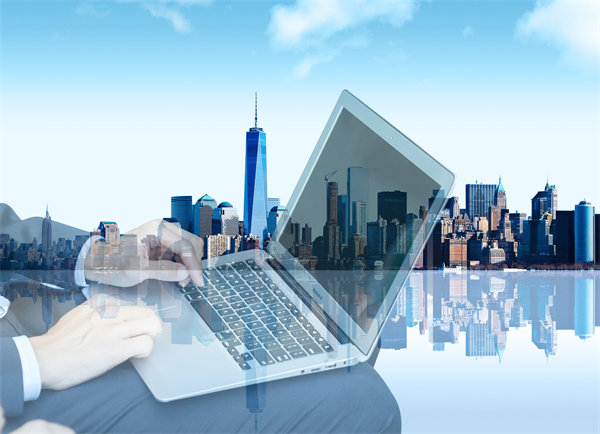 如何根據企業戰略調整（zhěng）組織架構以支持未來發展（zhǎn）？