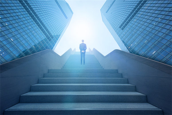 如何（hé）平衡新老員工薪酬差異，促進團隊（duì）和諧與效率？