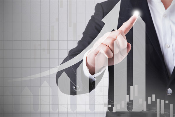 如何平衡（héng）長（zhǎng）期戰略規劃與短期預（yù）算目標的矛（máo）盾與衝突？