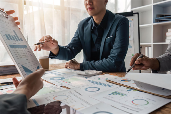 如何利用（yòng）數據分析優化年度經營決策，實現精準（zhǔn）管（guǎn）理？