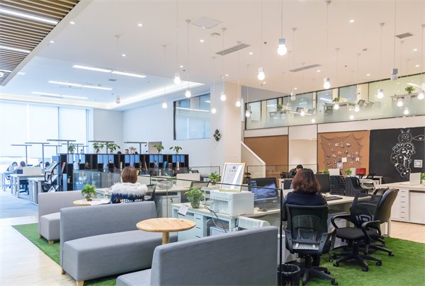 多元化與包容性文化：HR如何推動職場環境（jìng）優化？