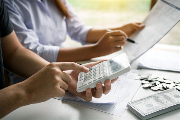 靈活（huó）預（yù）算VS剛性控（kòng）製：企業如何找到平衡點？