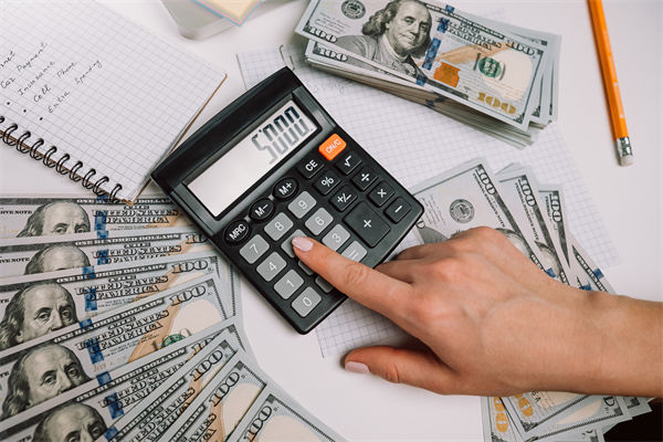 胖東來珠寶員工年薪從未（wèi）低於20萬，對企業人資的啟發