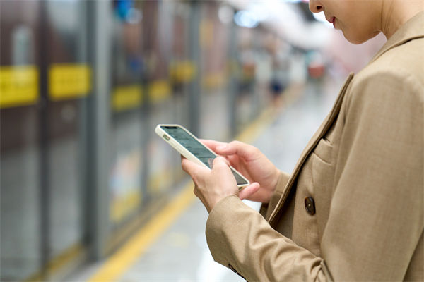 國產手機（jī）均價已逼近4000元，對企業薪酬（chóu）管理的啟示