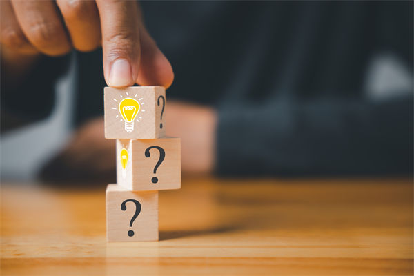 在製定（dìng）企業戰略規劃時（shí），如何平衡短期與長期目標？