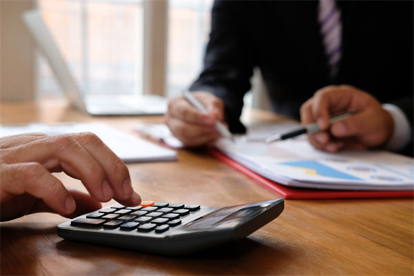 風險評估與應對：組織規劃中如何預見並減輕潛在問題？