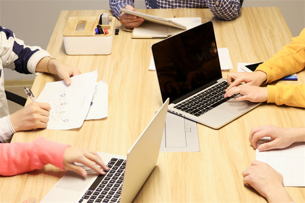 如何（hé）製定符合企業長（zhǎng）期戰略目標的組織規劃方案？