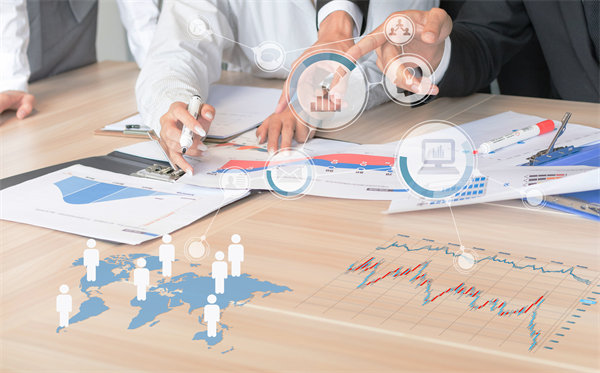 在製定年度（dù）經營計劃時，如何考慮（lǜ）行業趨勢和政策影響？