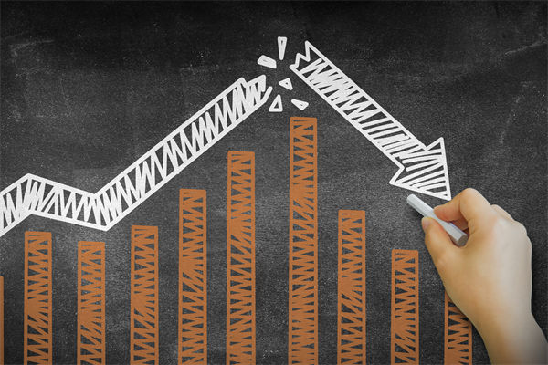 A股開盤大跌，近800股跌超9%，關聯企業如何調整戰略？