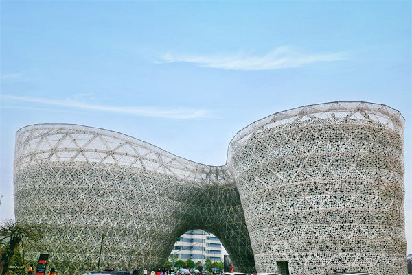 企業發展遇瓶頸，株洲戰略谘詢公司如何助（zhù）力突破困局（jú）、重塑輝（huī）煌？