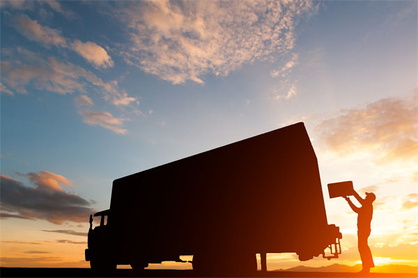 快遞員入職京東13年工資（zī）共100多萬，對（duì）其他企業（yè）有何啟示？