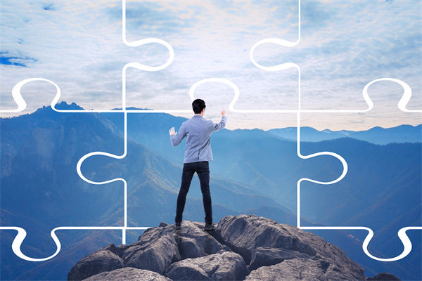 集團管控（kòng）該抓大放小還是事無巨（jù）細？多數都錯了！