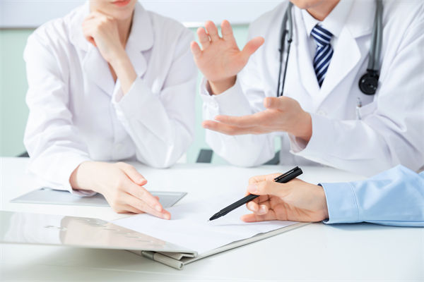 薪酬管理谘詢（xún）：女子花1780元考陪診師證卻無單（dān）可接