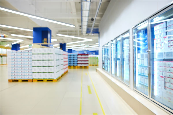 知名超（chāo）市半年關了227家店，關（guān）聯企業營銷怎麽看？