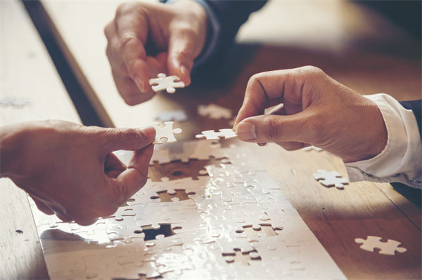 跨部（bù）門協同處處卡點（diǎn），集團管（guǎn）控谘詢如何打通（tōng）壁壘（lěi）？