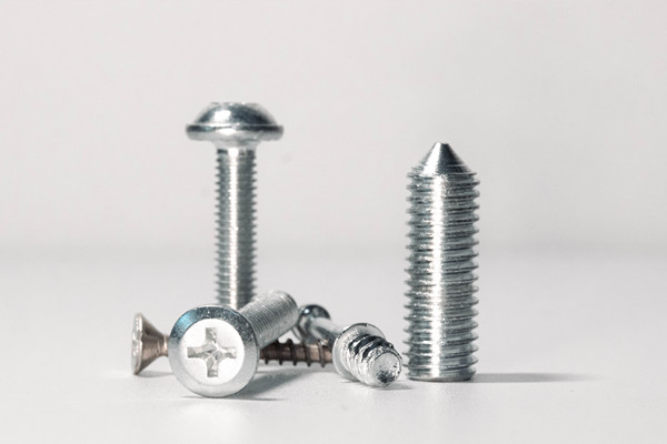 五（wǔ）金行業企（qǐ）業管理谘詢公司（sī）哪家好，適配電商渠道拓展運營（yíng）嗎？