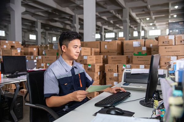 物（wù）流與供應鏈管理：一體化運作，降低成本