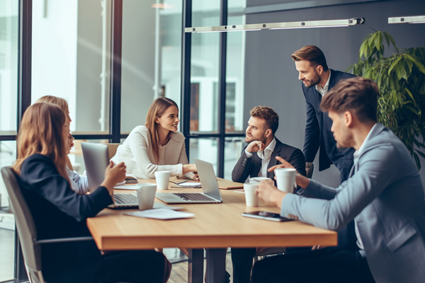 探討全（quán）球化趨勢對管（guǎn）理谘詢的（de）影響和機遇