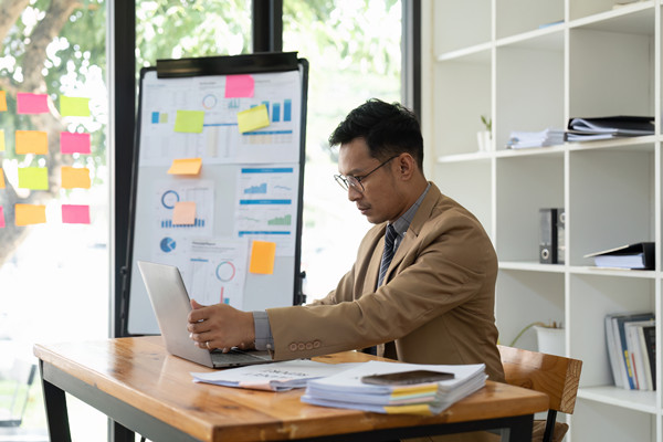 端到端供應鏈：實現全（quán）程管控，提升整體效益