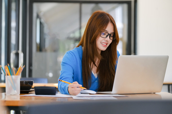 集團管控中的財（cái）務管理：策略、風險與內部控製