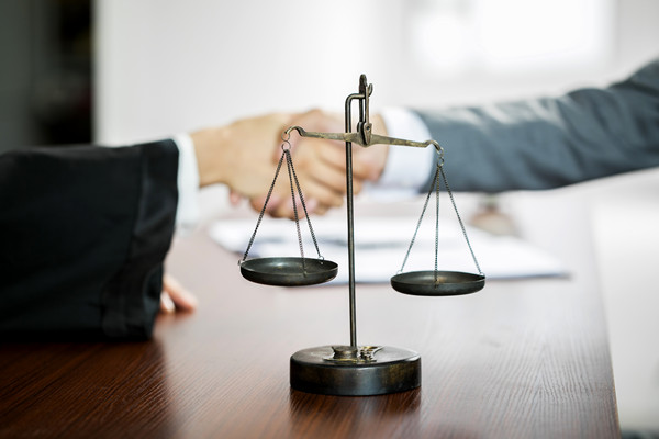 競爭情報與企（qǐ）業戰略管理：贏得市場的（de）關鍵