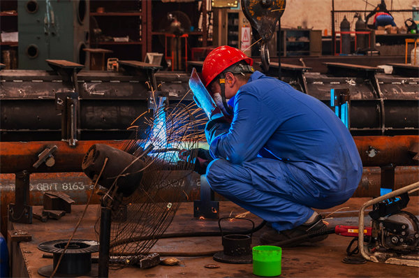 消除浪費，創造價值：精益生產的（de）核心原則與實踐
