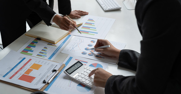 深度挖掘績效數據，優化企業決策與資（zī）源配置