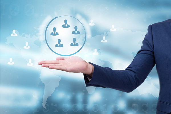 薪酬（chóu）激勵策略（luè）：如何通過（guò）薪酬提升員工滿意度和忠誠度