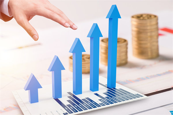 企業的戰略是（shì）精心設計的（de），還（hái）是臨（lín）機應變的？