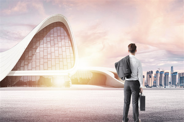 麵對人才流失問題，企業應如何改進人力資（zī）源策略？