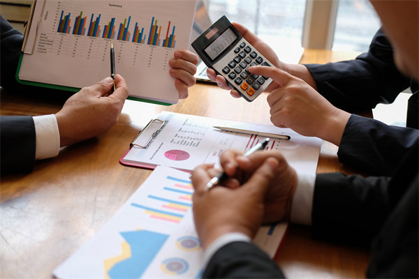 企業薪酬預算有限，如何合理分配以實現最大效益（yì）？