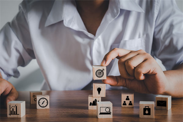 商業環境複雜多（duō）變，如何高效實施集團全麵管控策（cè）略？