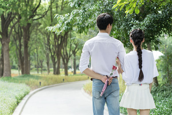 廣東（dōng）一公司發錢鼓勵員工談戀愛，品牌營銷怎麽看？