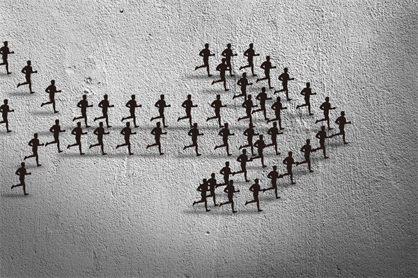 如何（hé）評估戰略規劃的成（chéng）效（xiào），並進行適時調整（zhěng）與優化？