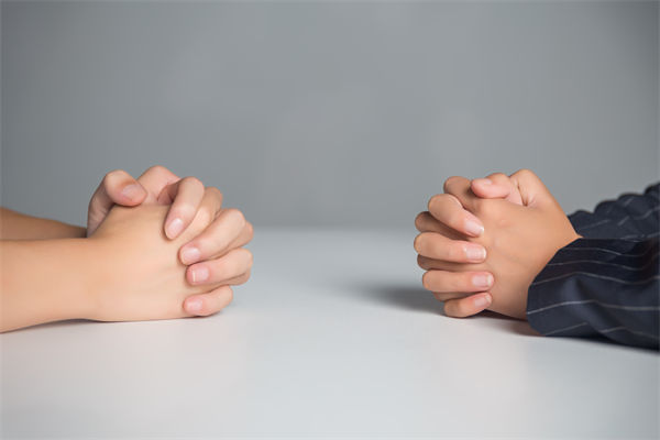 在薪（xīn）酬談判（pàn）中，如何把（bǎ）握（wò）員工的心理預期和企業底線？